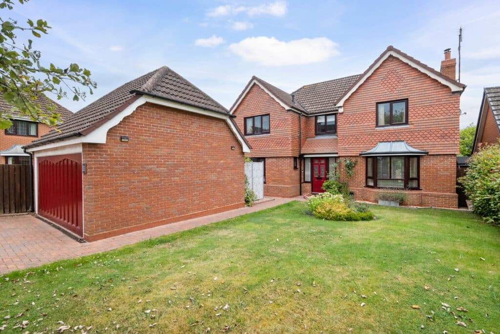 Balmoral Close, Fernhill Heath, Worcester, WR3
